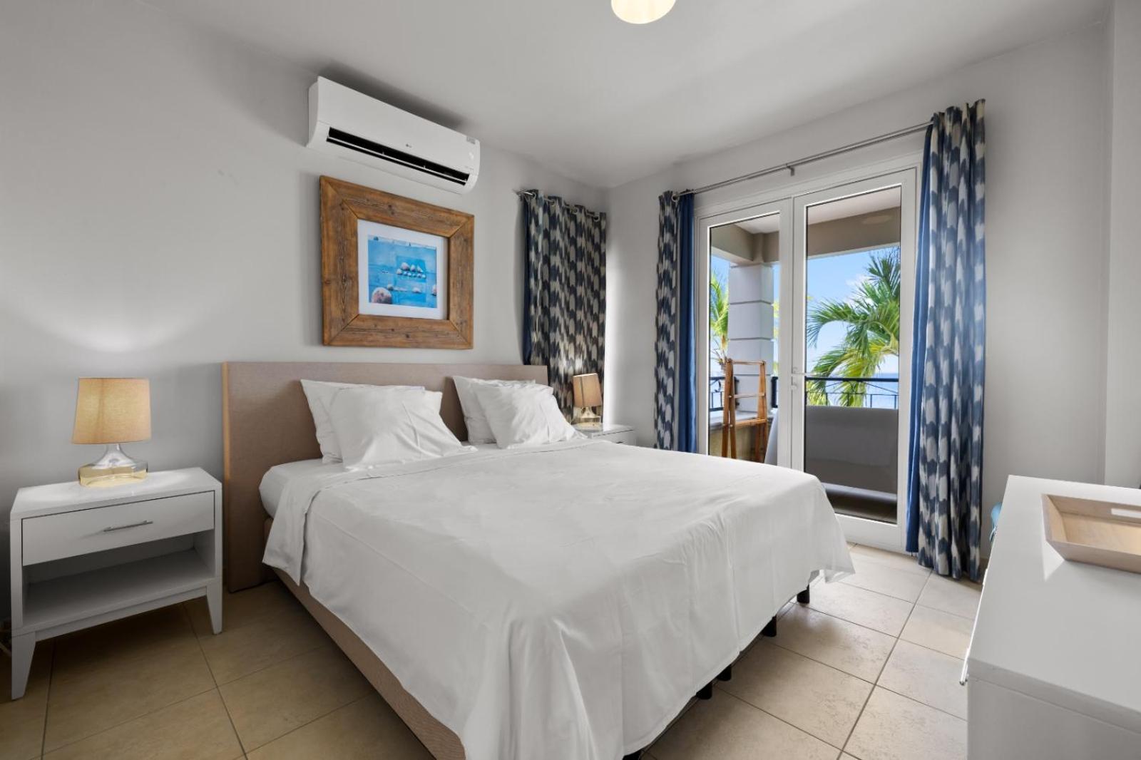 The Bellafonte - Luxury Oceanfront Hotel Kralendijk  Exterior photo