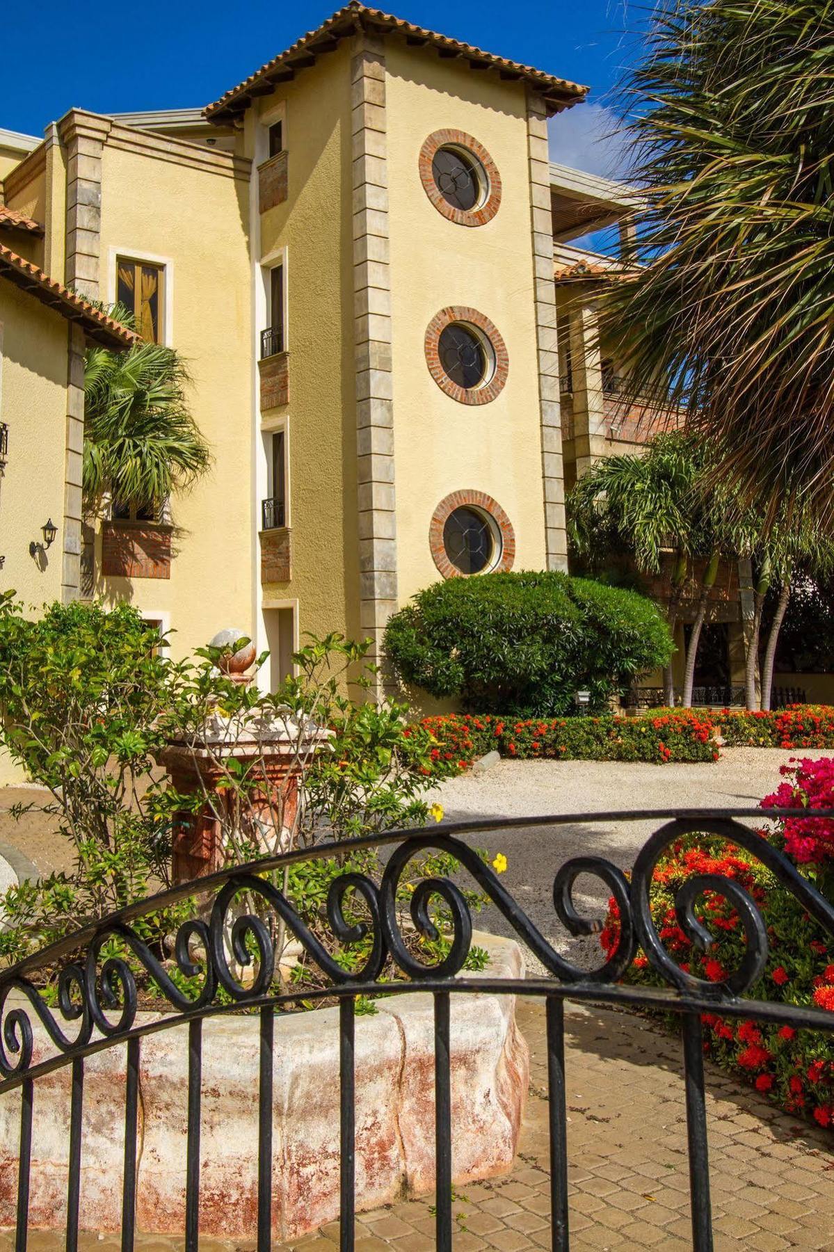 The Bellafonte - Luxury Oceanfront Hotel Kralendijk  Exterior photo